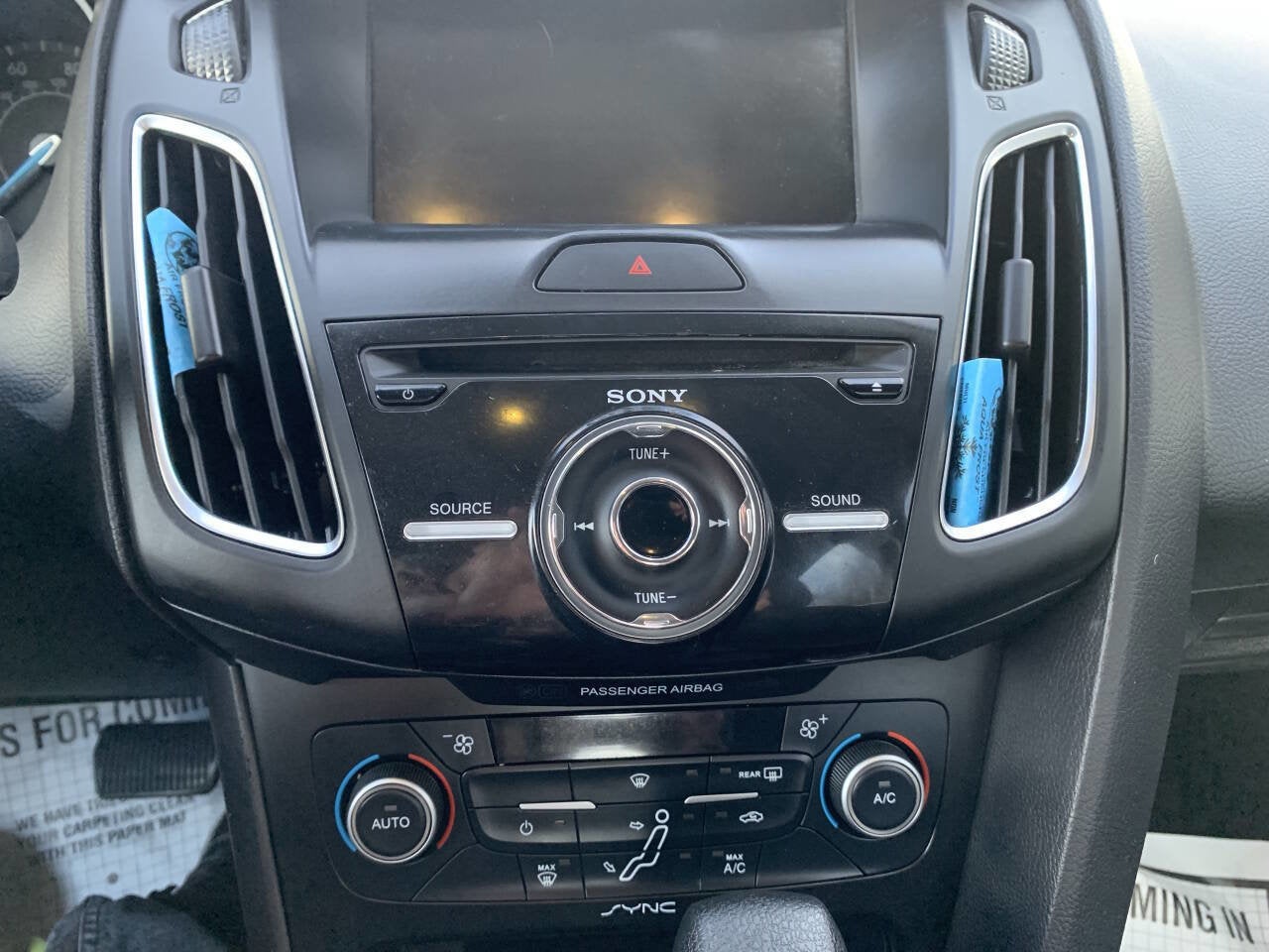 2018 Ford Focus SEL 4dr Sedan