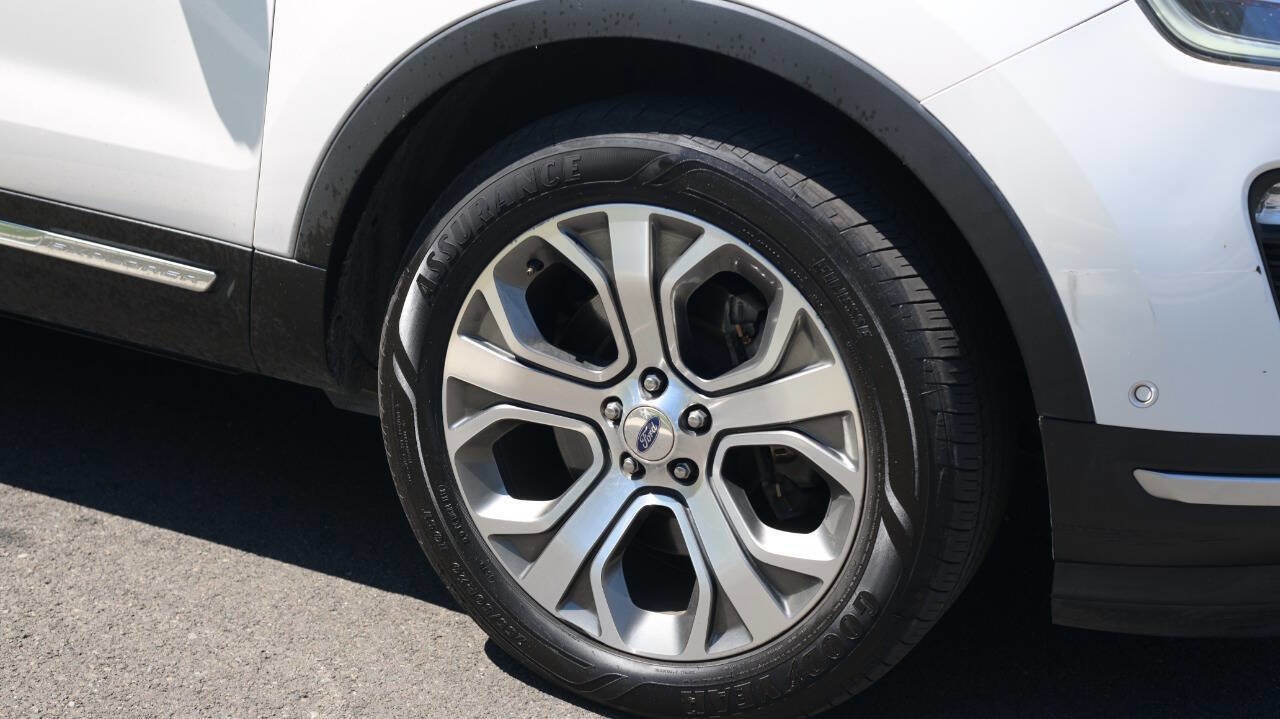 2018 Ford Explorer Platinum AWD 4dr SUV