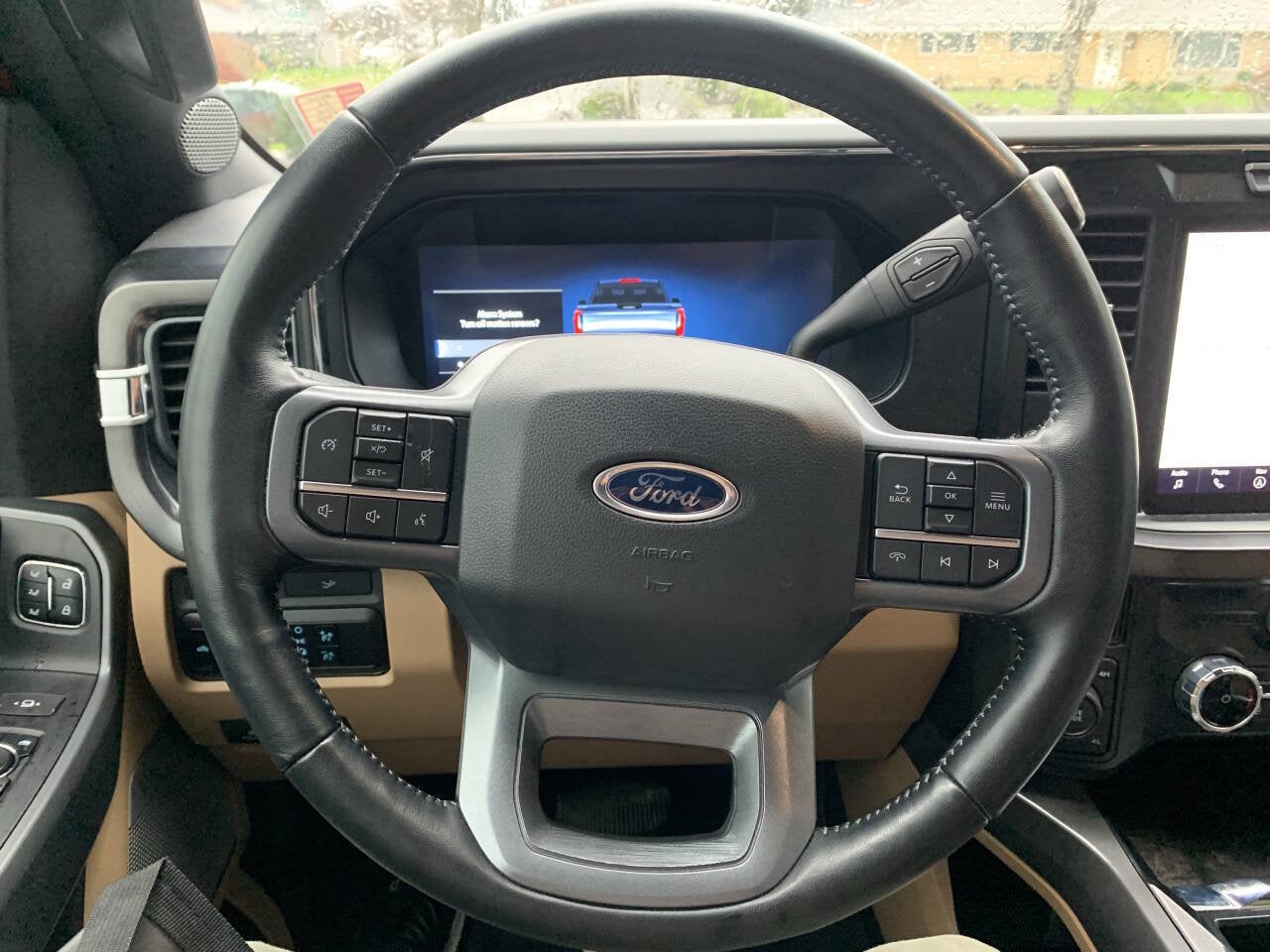 2023 Ford F-350 Super Duty LARIAT PICKUP 4D 8 FT