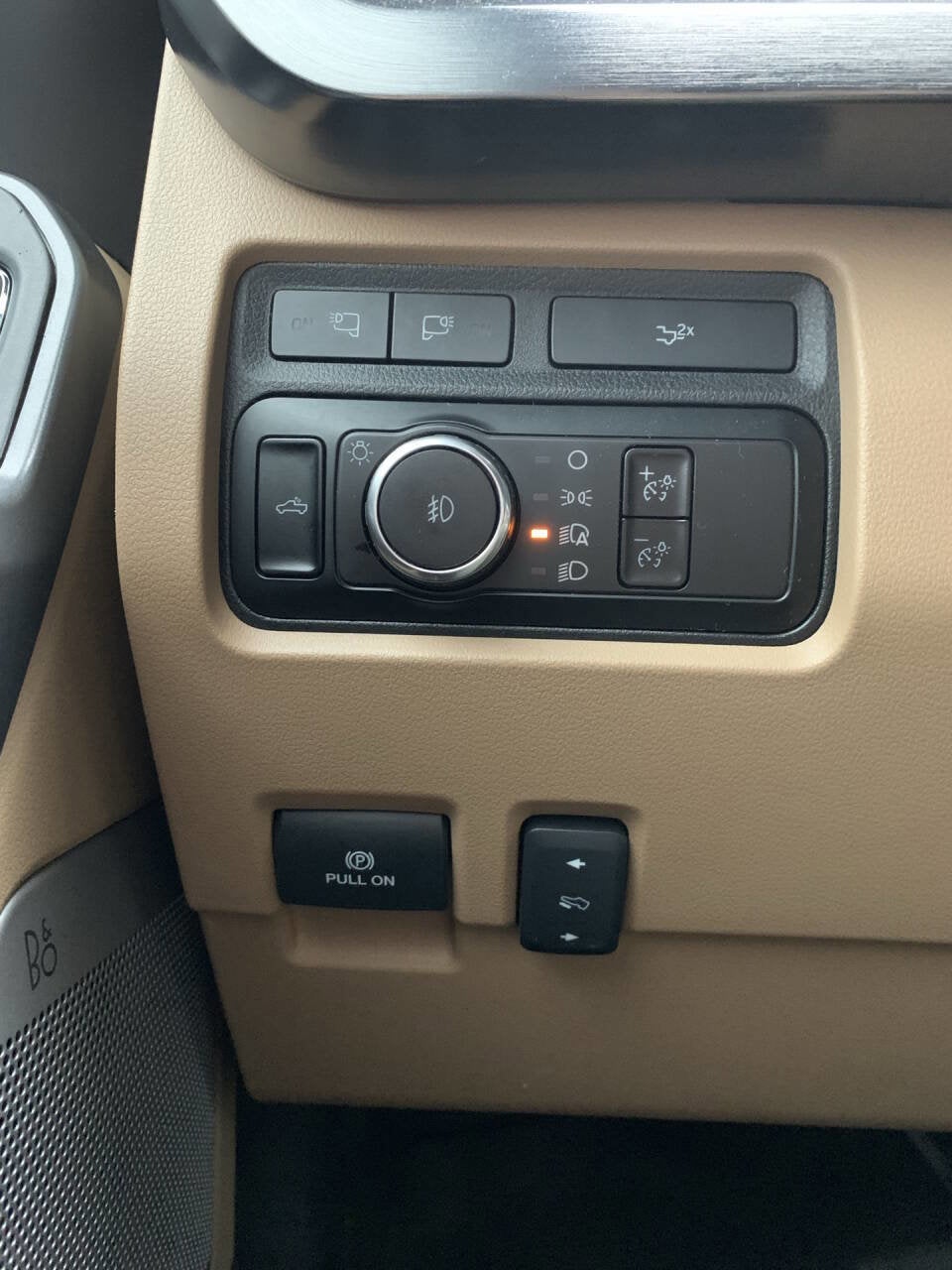 2023 Ford F-350 Super Duty LARIAT PICKUP 4D 8 FT