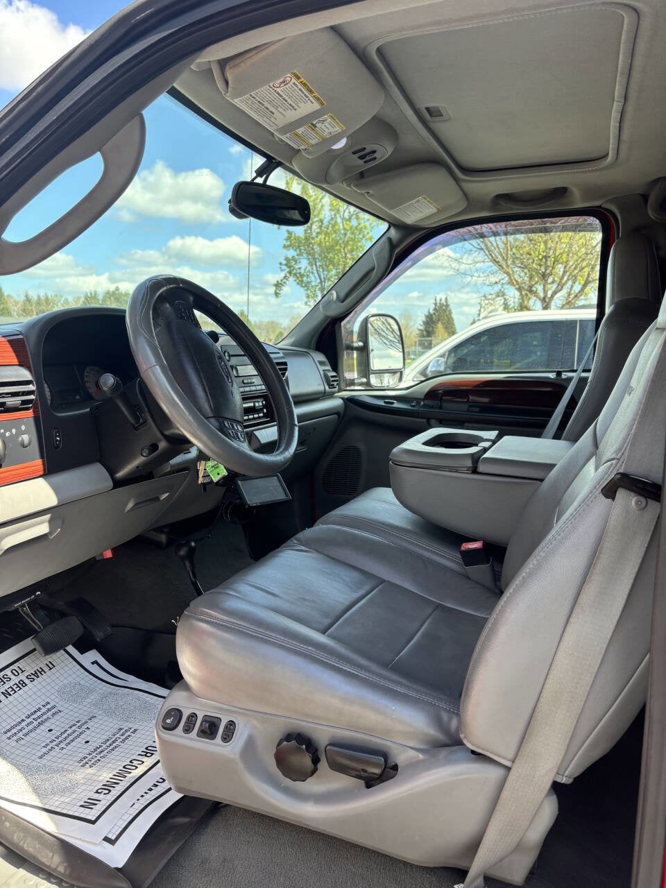 2005 Ford F-350 Super Duty LARIAT PICKUP 4D 8 FT