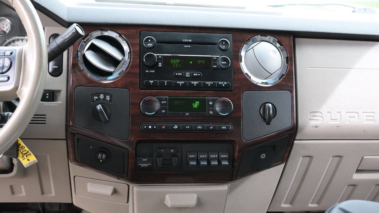 2008 Ford F-350 Super Duty LARIAT PICKUP 4D 6 3/4 FT