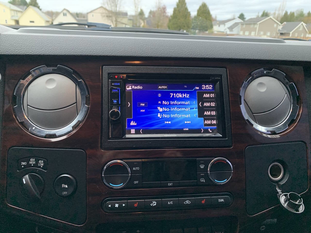 2009 Ford F-350 Super Duty Lariat 4x4 4dr Crew Cab 6.8 ft. SB SRW Pickup