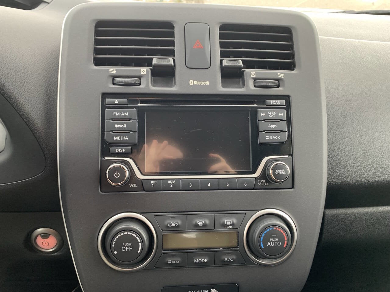 2017 Nissan LEAF S 4dr Hatchback