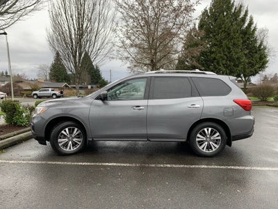 2017 Nissan Pathfinder SL SPORT UTILITY 4D