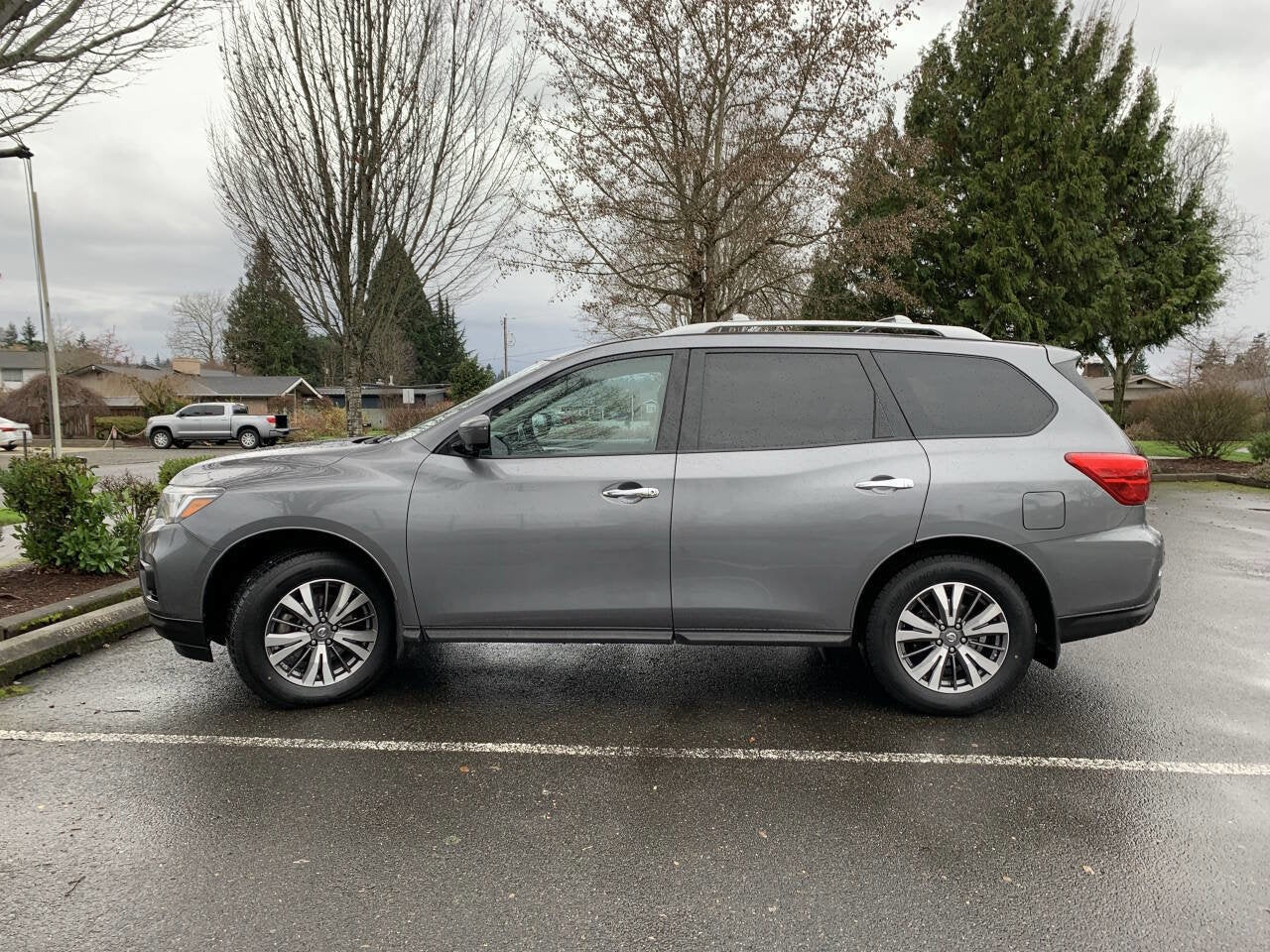 2017 Nissan Pathfinder SL SPORT UTILITY 4D