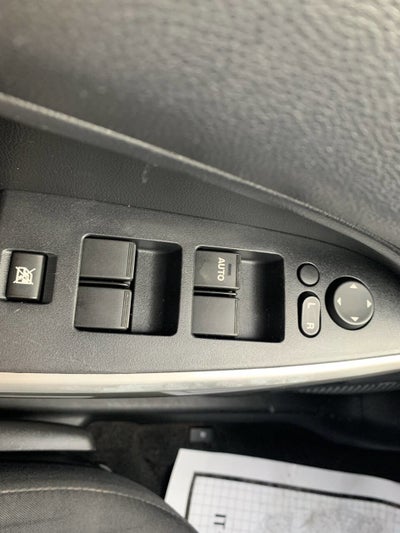 2012 Mazda MAZDA2 Sport 4dr Hatchback 5M