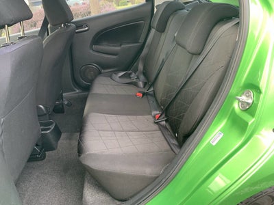 2012 Mazda MAZDA2 Sport 4dr Hatchback 5M