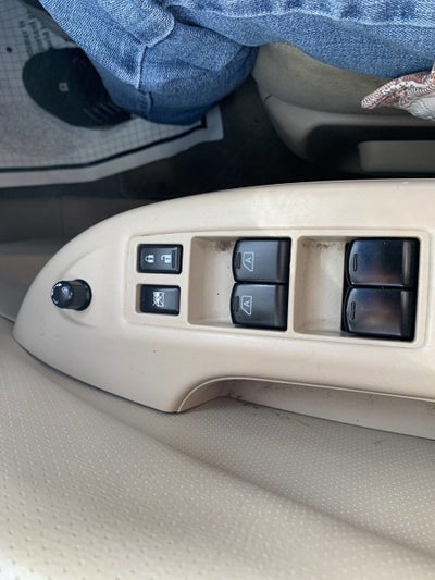 2011 Nissan Quest 3.5 SV 4dr Mini Van