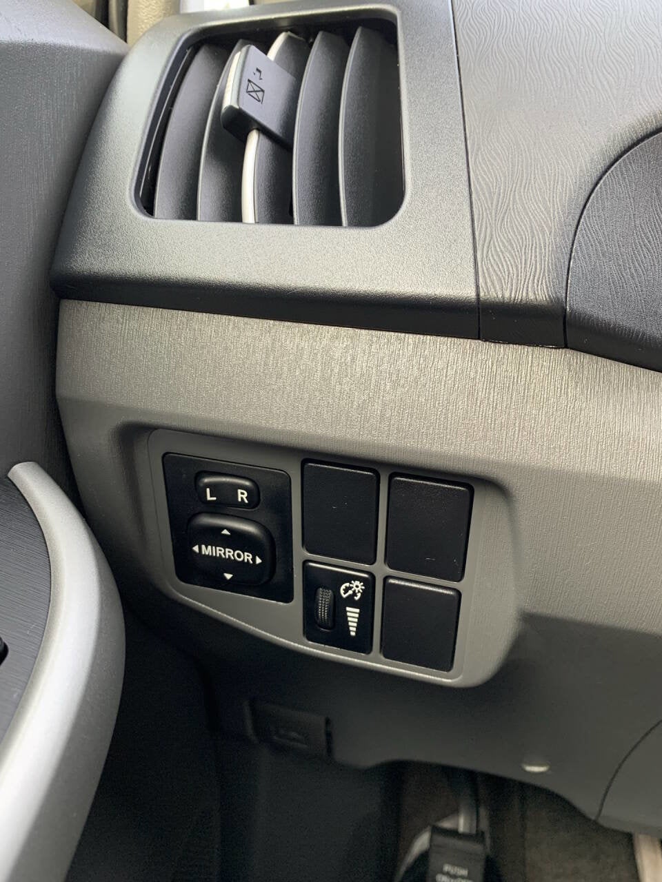 2010 Toyota Prius II 4dr Hatchback