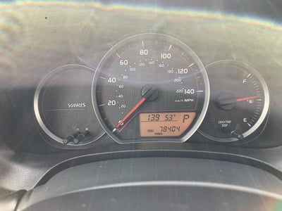 2014 Toyota Yaris 5 Door LE 4dr Hatchback