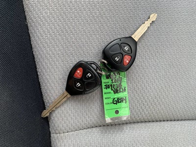 2014 Toyota Yaris 5 Door LE 4dr Hatchback