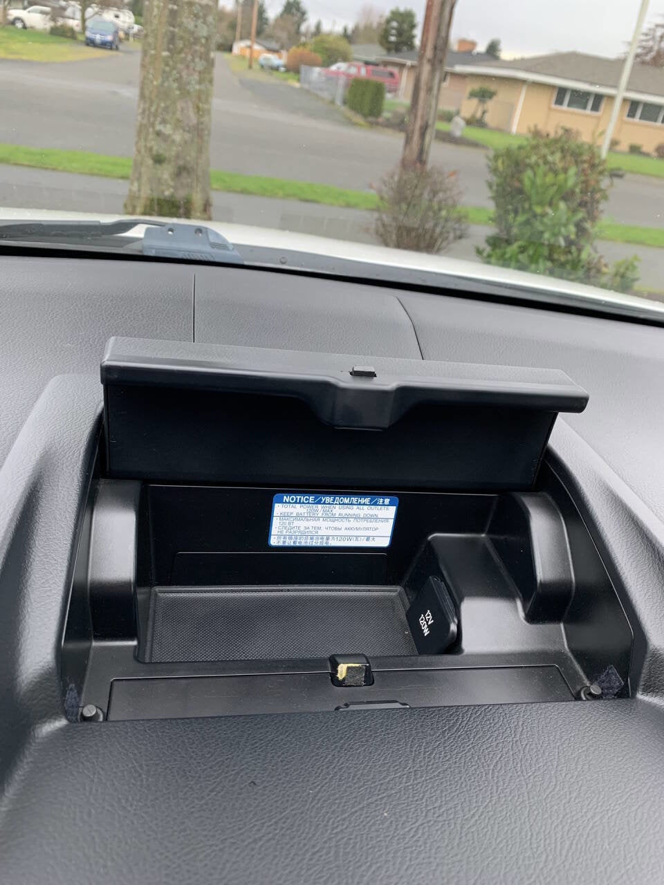 2012 Lexus CT 200h CT 200H PREMIUM HATCHBACK 4D