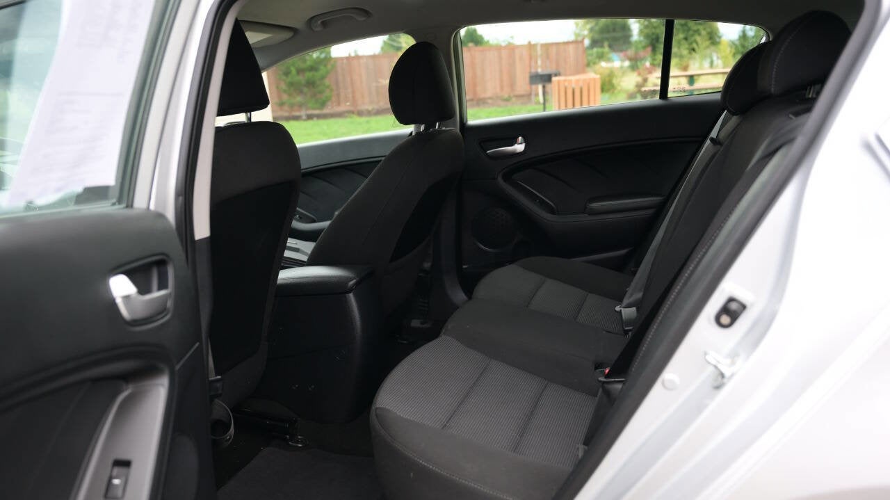 2017 Kia Forte5 LX 4dr Hatchback