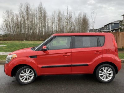 2013 Kia Soul + WAGON 4D