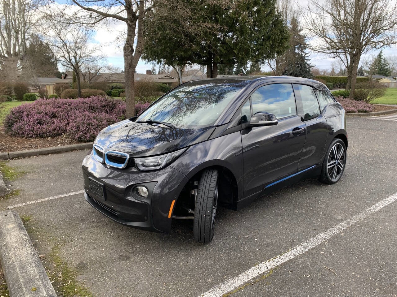 2015 BMW i3 Base 4dr Hatchback w/ Range Extender